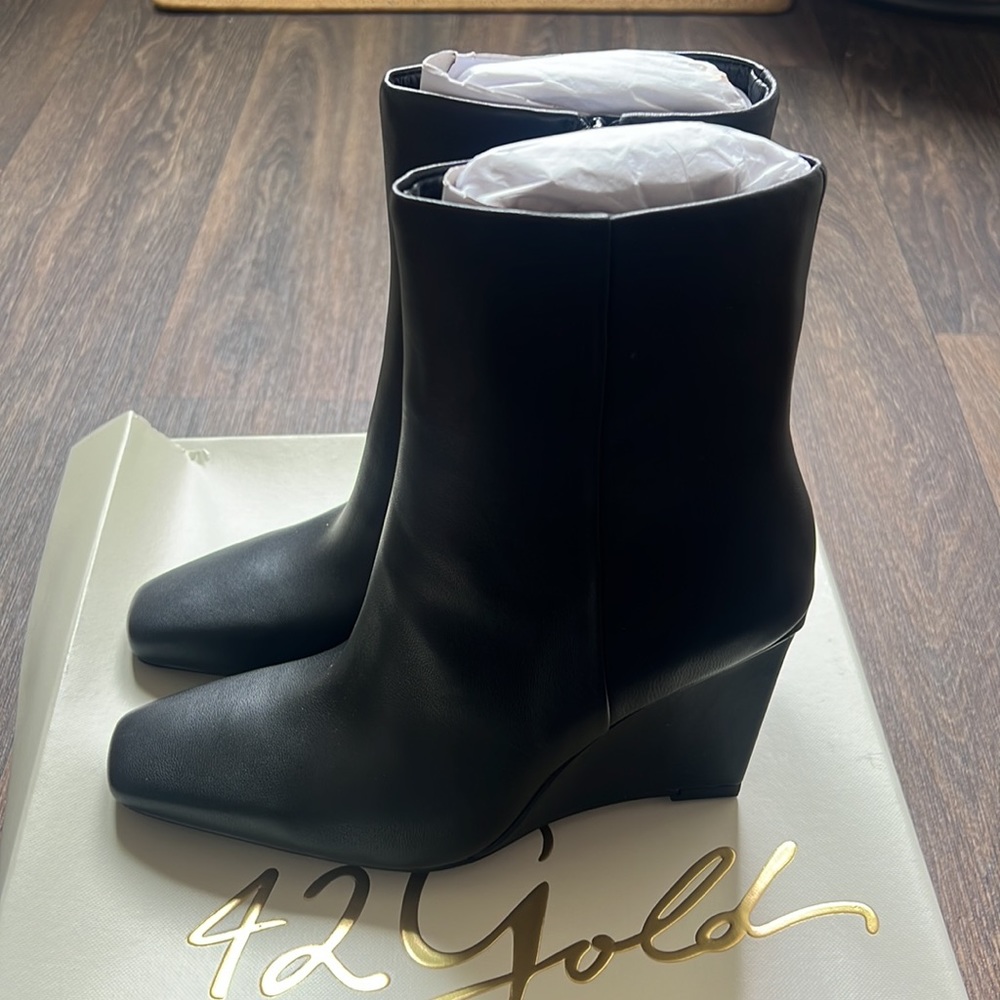 42 Gold Olanna Boot - Picture 4 of 7